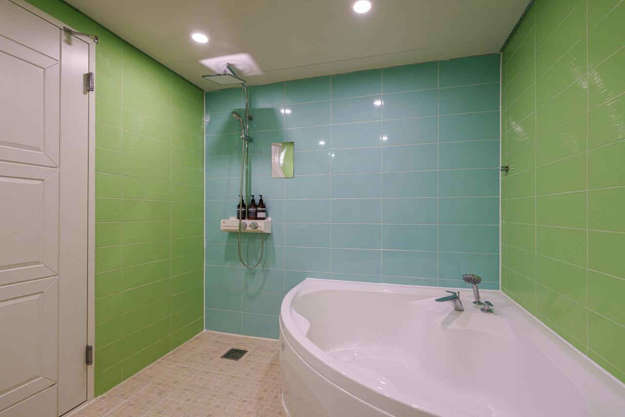 Little Prince Hotel Gunsan Exterior photo
