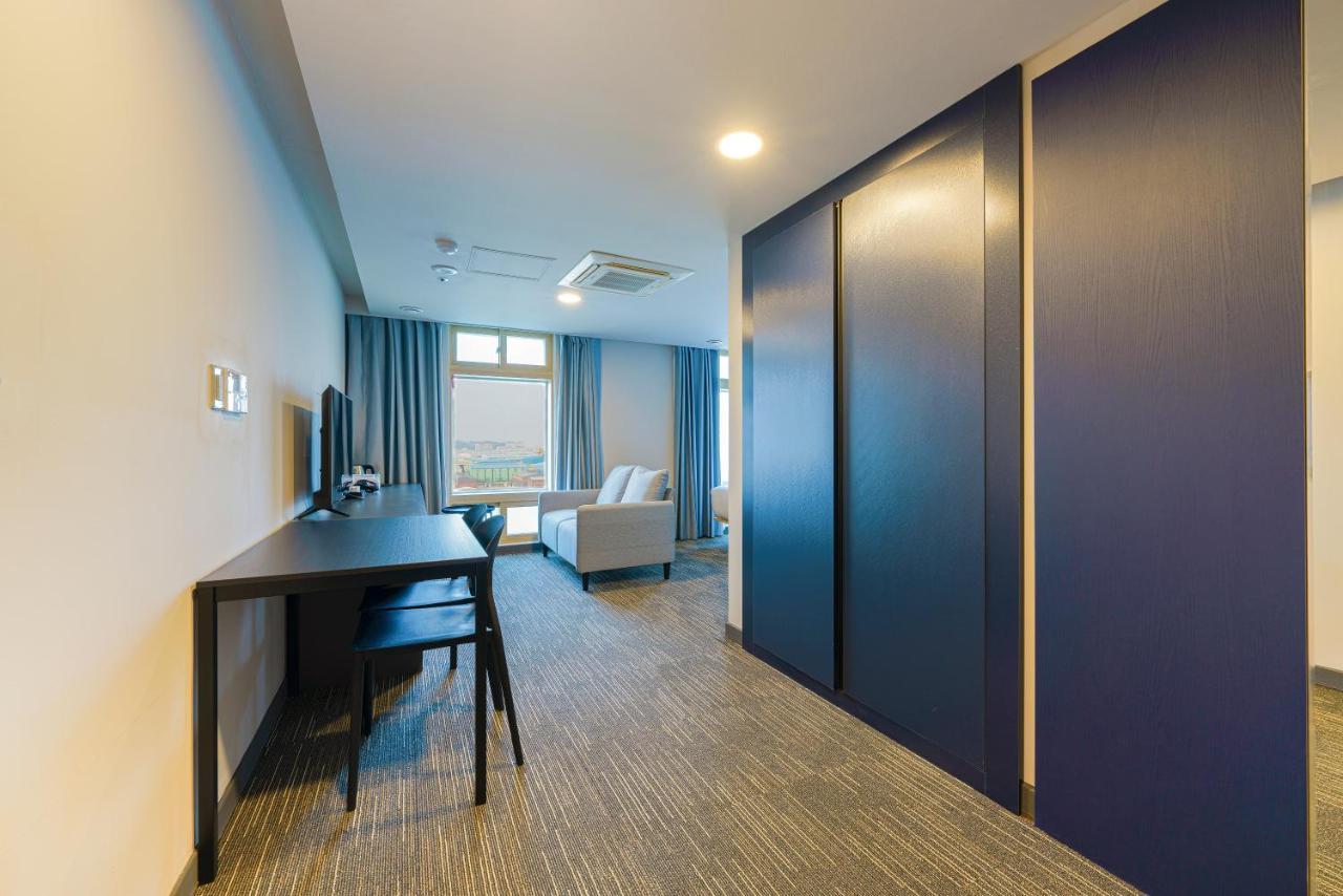 Little Prince Hotel Gunsan Exterior photo