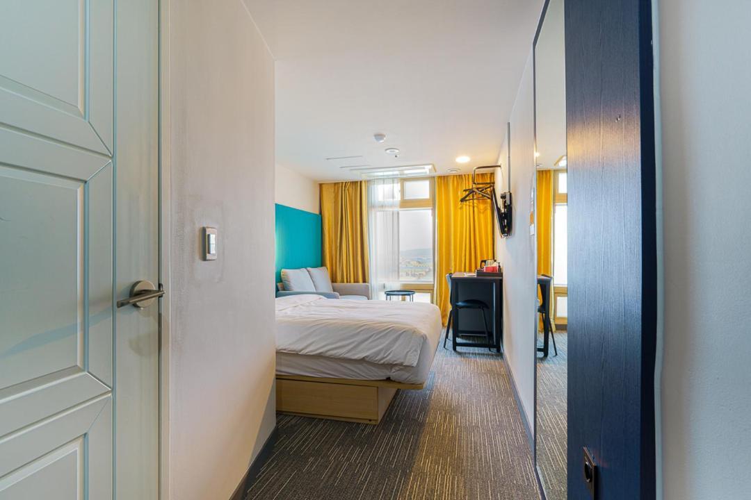 Little Prince Hotel Gunsan Exterior photo